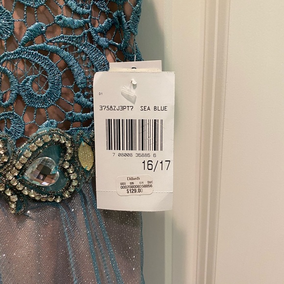 Dillards Blue Homecoming Mini Dress Size 16/17 NWT - Picture 2 of 10